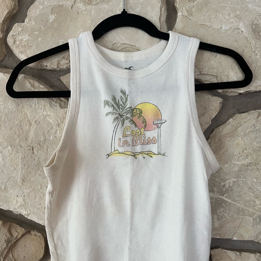 Hollister Women’s Graphic Cream Tank Top S